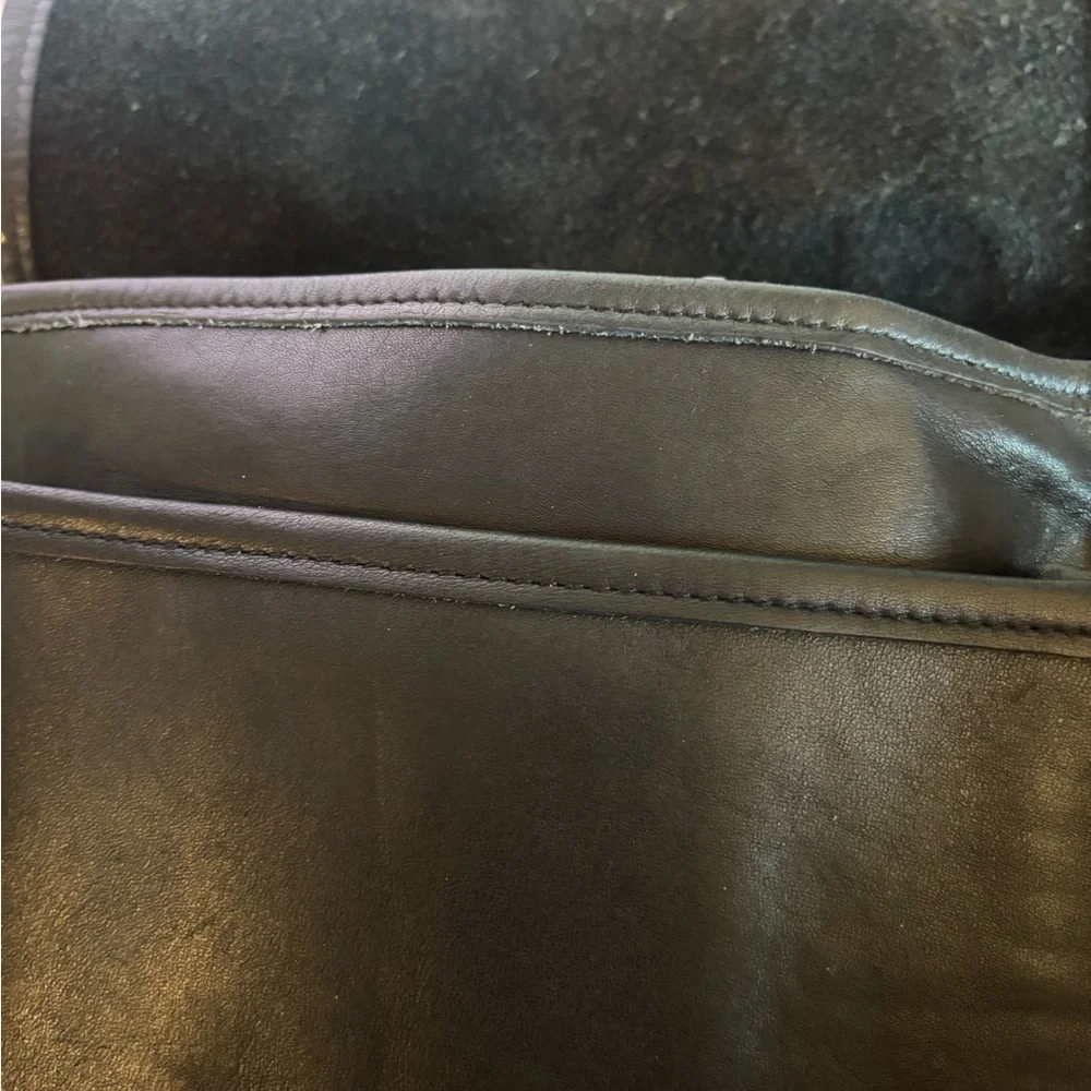 COACH Vintage 5130 Station Elegant Black Leather Shoulder Bag - Picture 3 of 11